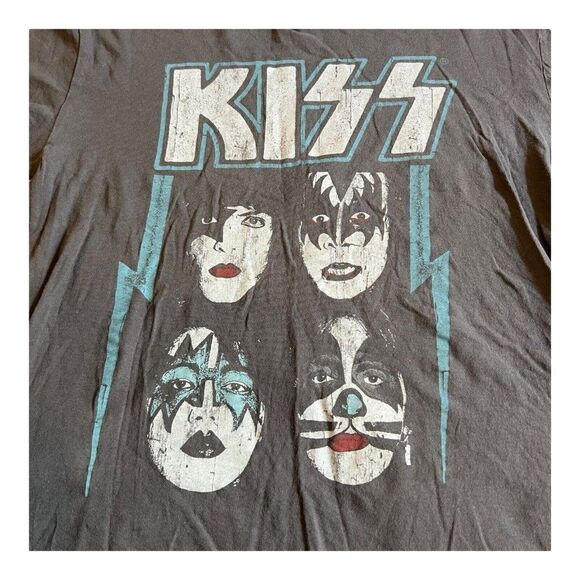 Kiss Rock and Roll Graphic T Shirt Mens Music Band Tee Size Medium Retro Style - Picture 2 of 7